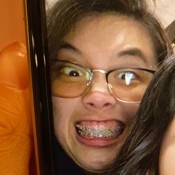 Meet your Posher, Taylor - Picture 1 of 1